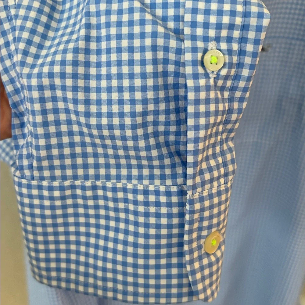 Men’s Vineyard Vines performance Tucker shirt. - Picture 7 of 15